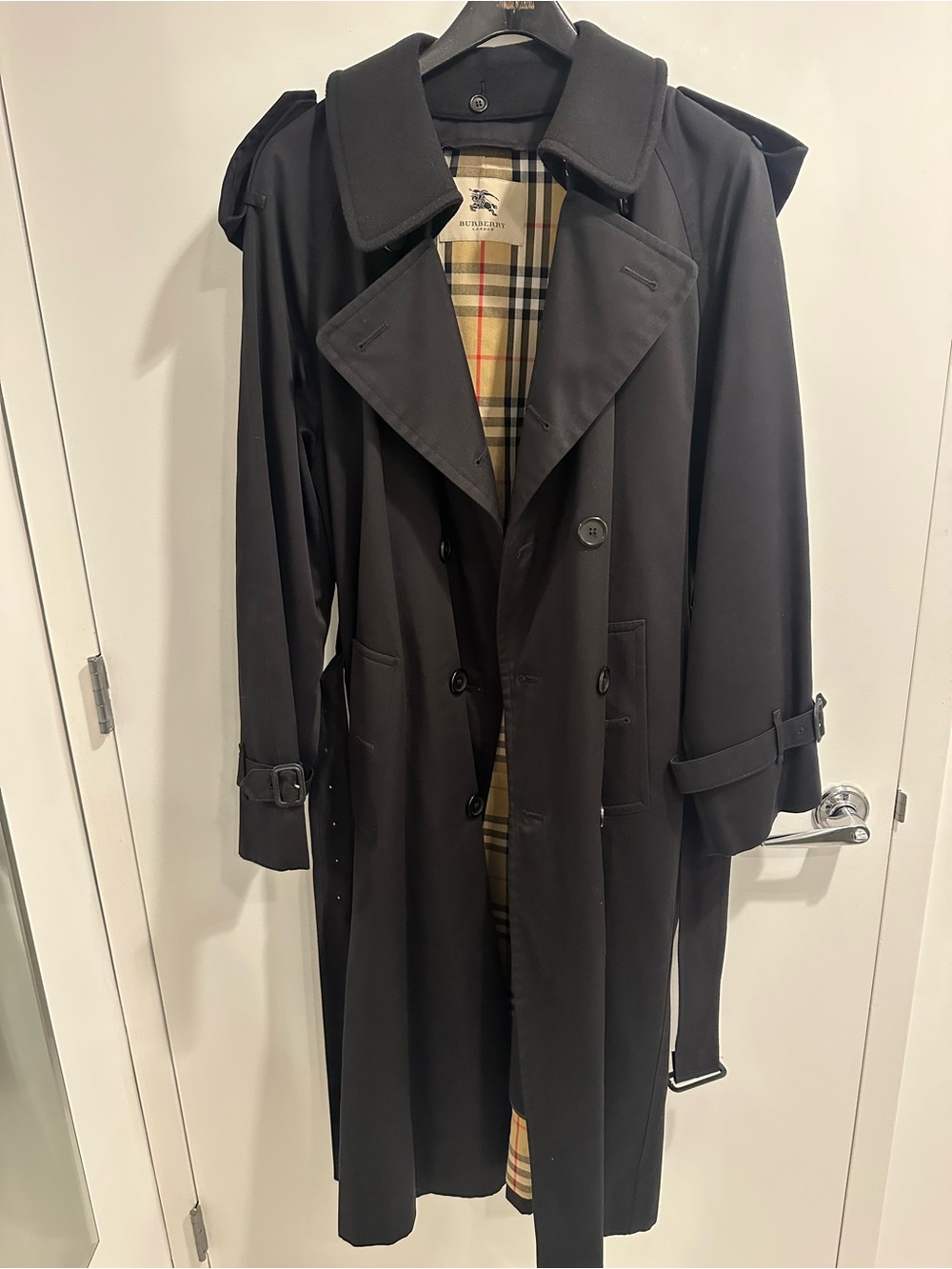 Burberry Black Double-Breasted Long Heritage Trench Coat with removable liner